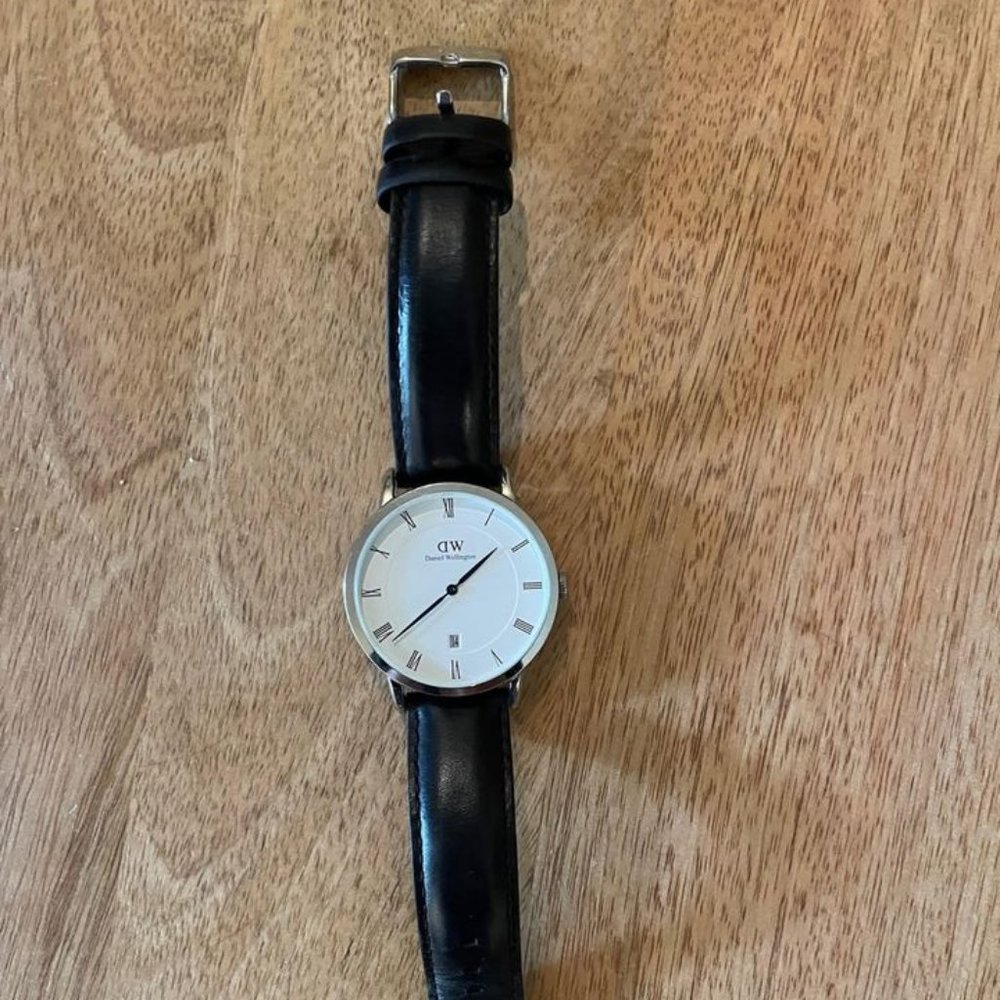 Daniel Wellington 38mm Black Leather Watch
